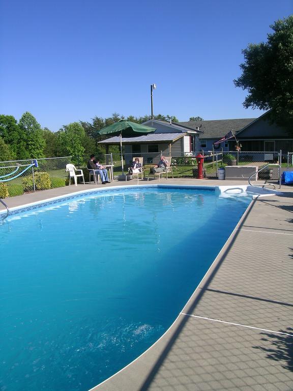 Wolf Creek Farm B&B And Motorcycle Manor At Wolf Creek Farm, Llc Ararat Extérieur photo